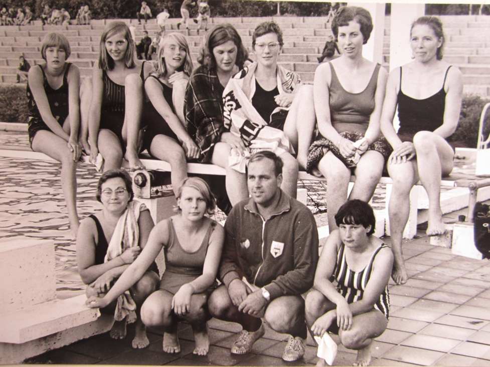 1966 Dames Kampioen 3e Klasse Kring Midden-Nederland , promotie naar 2e Klasse
